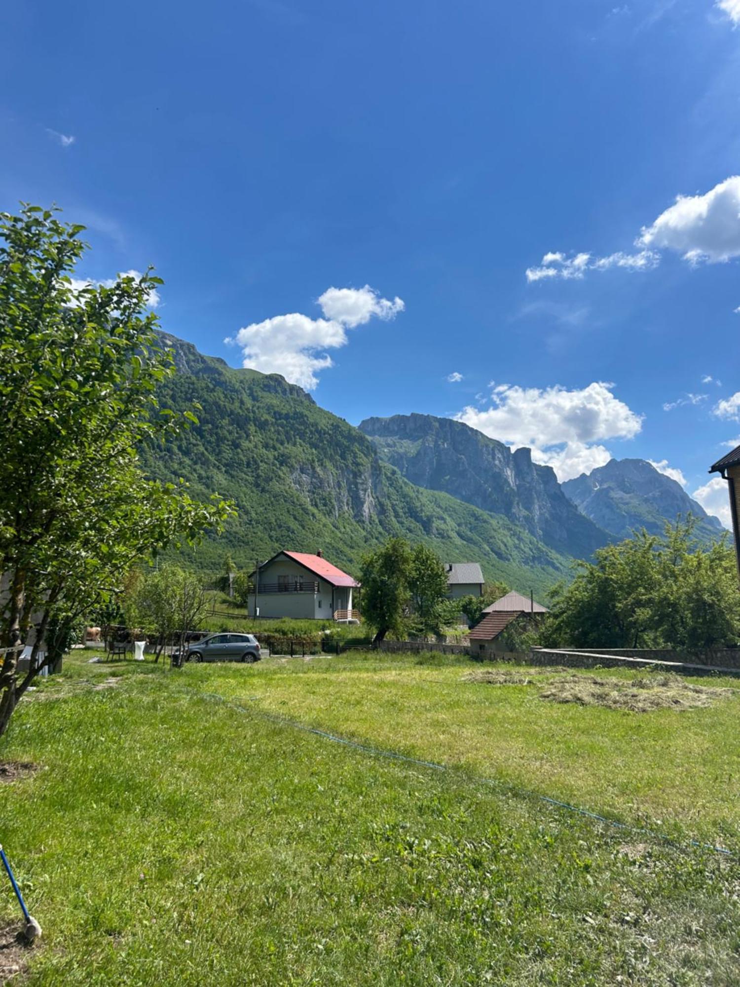Chalet Alpet *